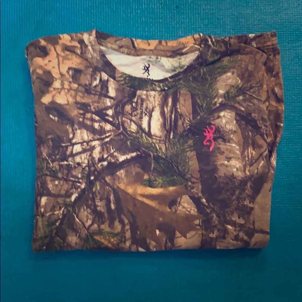 Girls camo t-shirt
